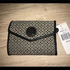Tommy Hilfiger wallet